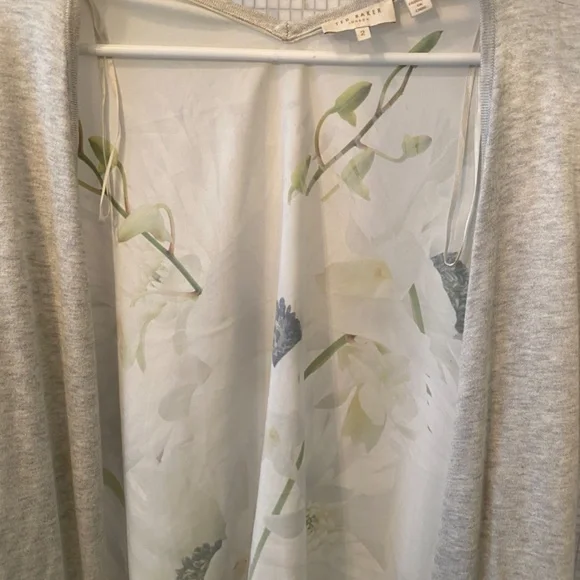 Ted Baker ‘Kembley’ Dolman Cardigan (Ted Size 2 / US Size 6) - Picture 6 of 13